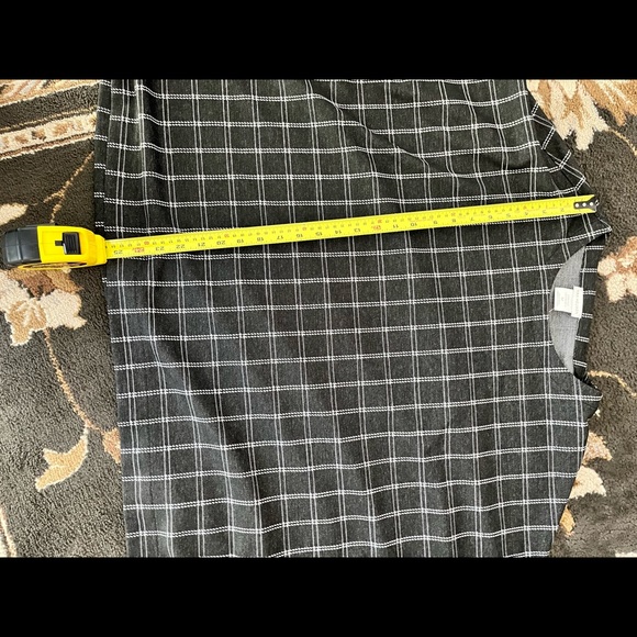 Van Heusen Blouse—Perf for return to work! - Picture 4 of 5